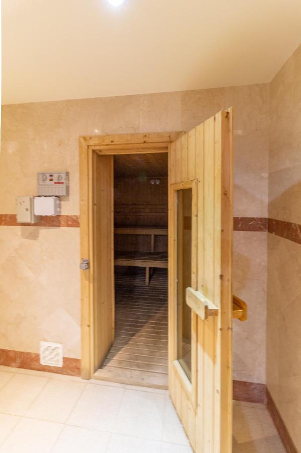 Xpce D Carlos Gardens Apartment มาร์เบยา ภายนอก รูปภาพ