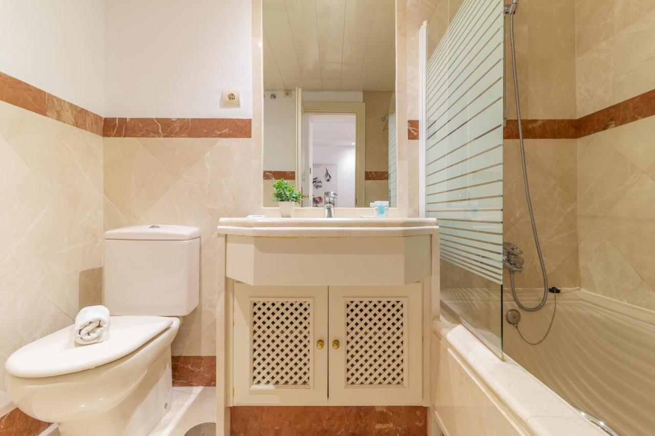 Xpce D Carlos Gardens Apartment มาร์เบยา ภายนอก รูปภาพ