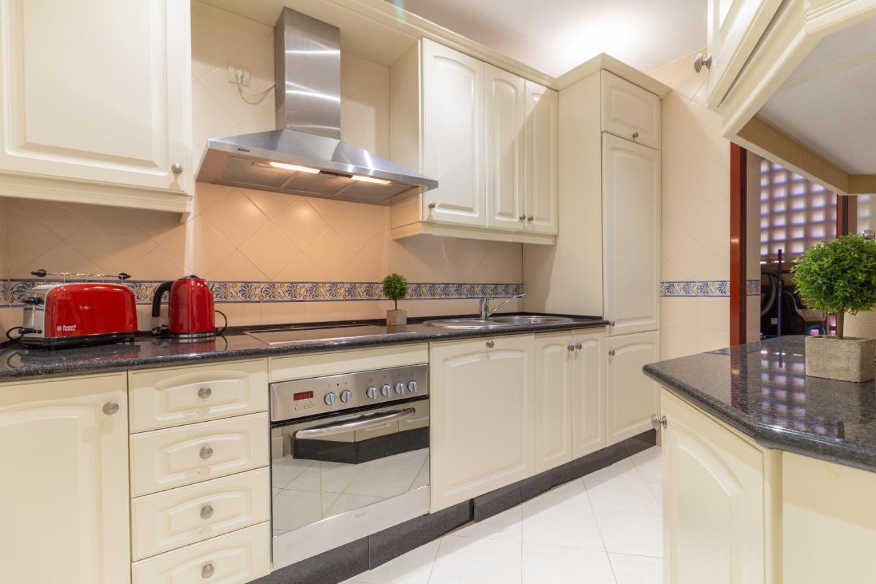 Xpce D Carlos Gardens Apartment มาร์เบยา ภายนอก รูปภาพ