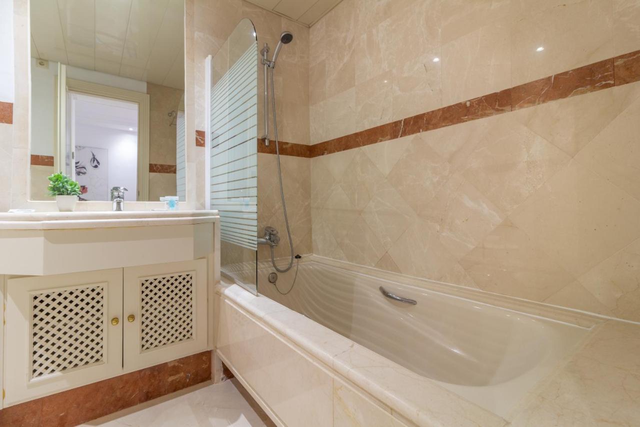 Xpce D Carlos Gardens Apartment มาร์เบยา ภายนอก รูปภาพ