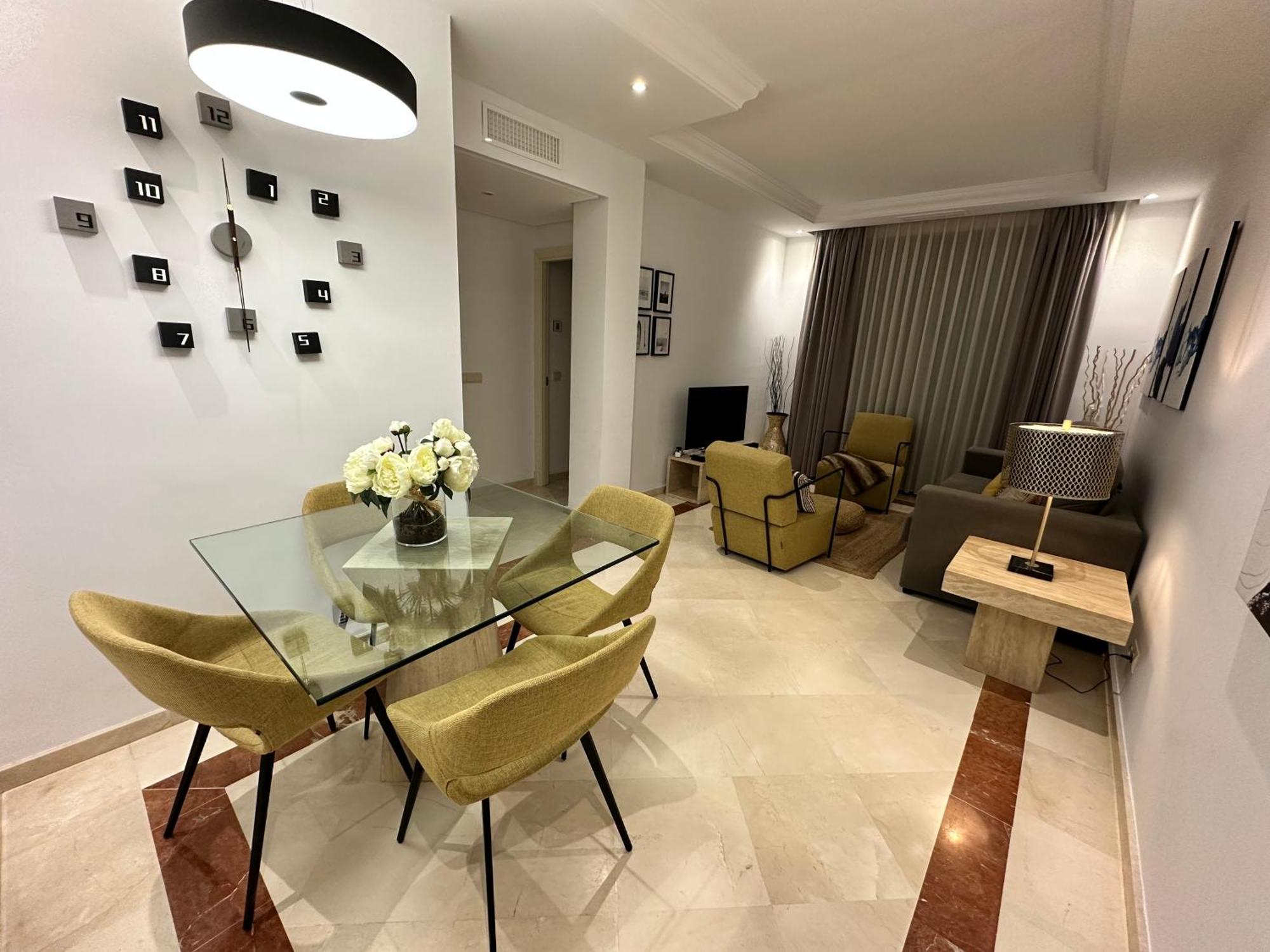 Xpce D Carlos Gardens Apartment มาร์เบยา ภายนอก รูปภาพ