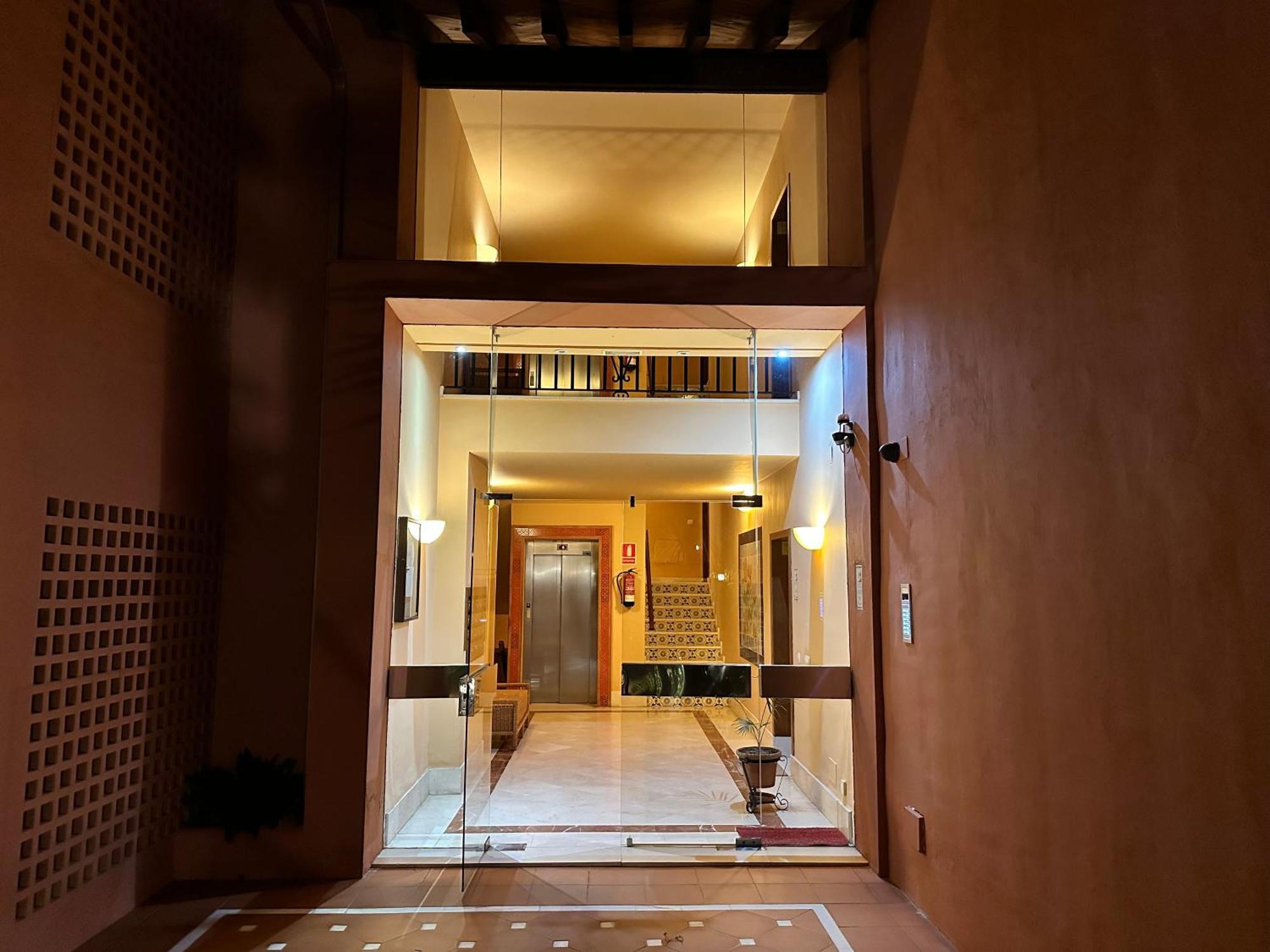 Xpce D Carlos Gardens Apartment มาร์เบยา ภายนอก รูปภาพ